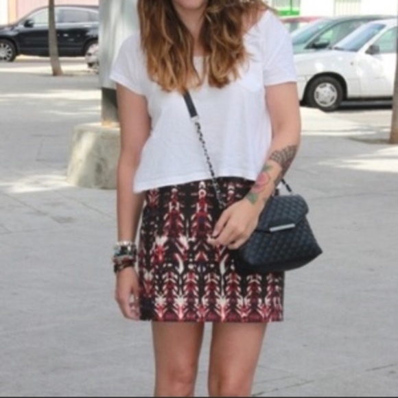 💎 H&M Hot Festive Ethnic paint pattern mini skirt - Picture 7 of 8